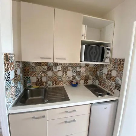 2 Situee Dans Un Magnifique Village Familiale Апартаменты Talmont-Saint-Hilaire