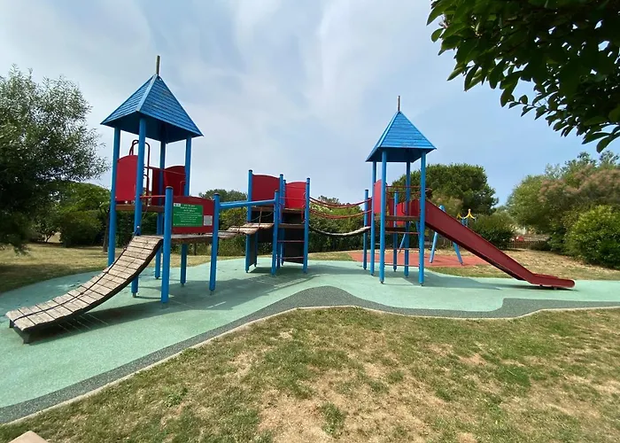 דירה 2 Situee Dans Un Magnifique Village Familiale *